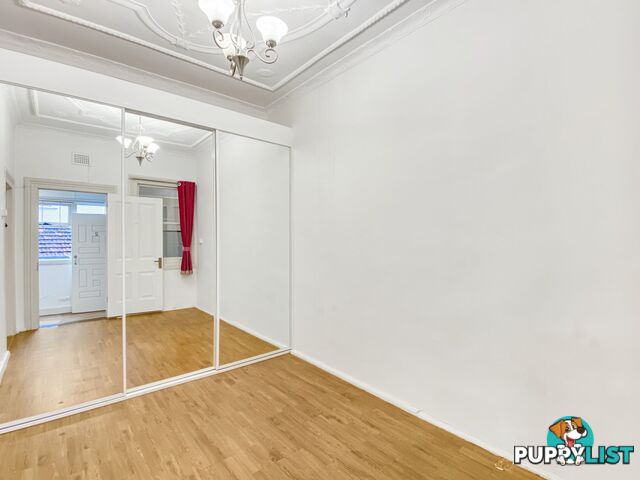 2/1 Gladstone Street BURWOOD NSW 2134