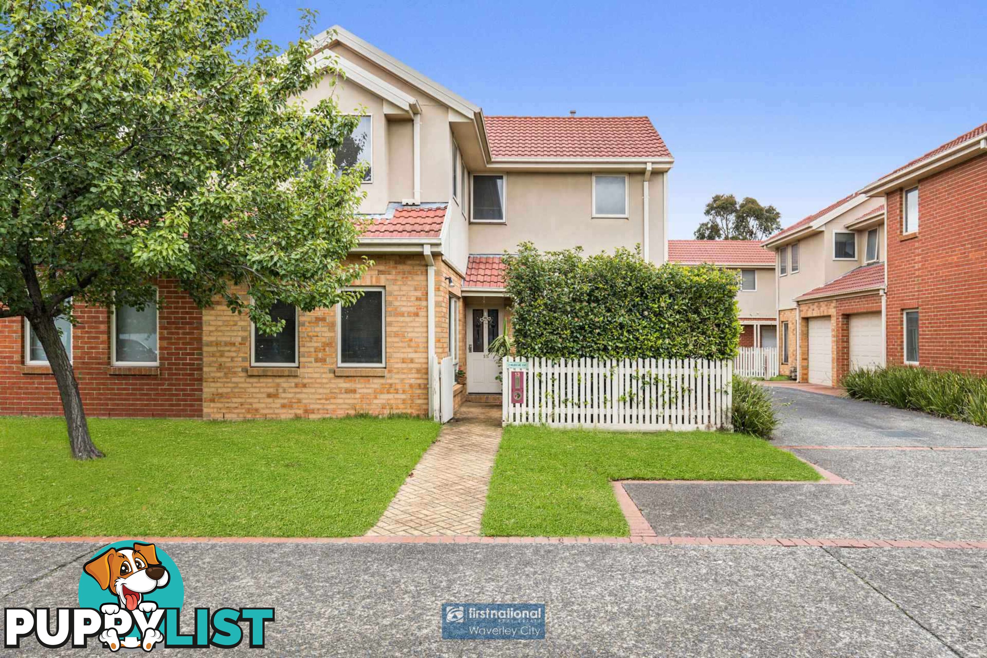 13/2 McKelvie Court Glen Waverley VIC 3150