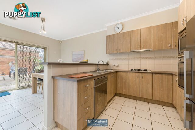 16 Larkspur Circuit Glen Waverley VIC 3150