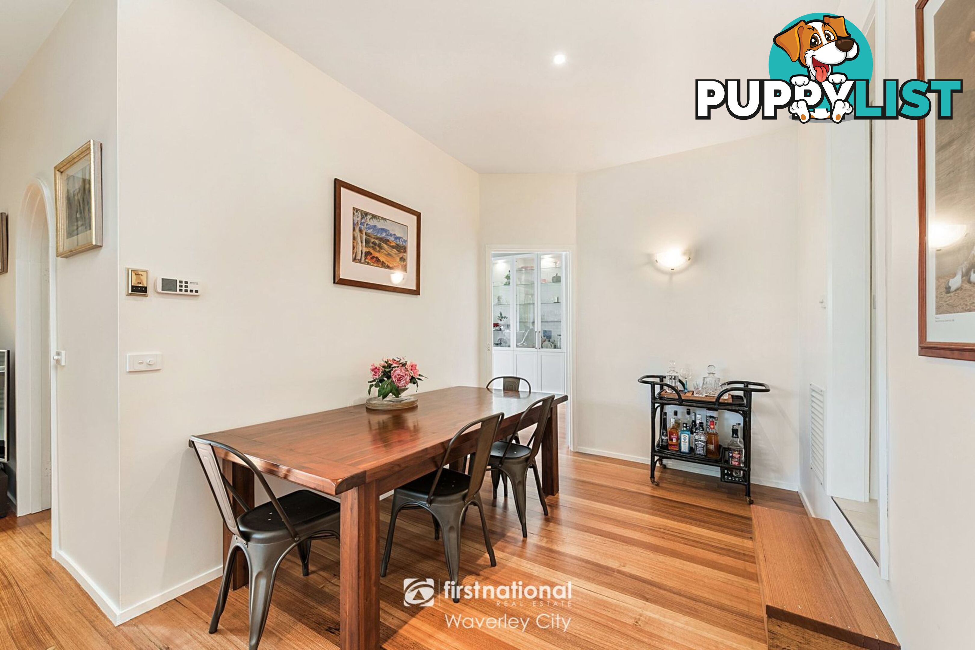 4 Highvale Road GLEN WAVERLEY VIC 3150