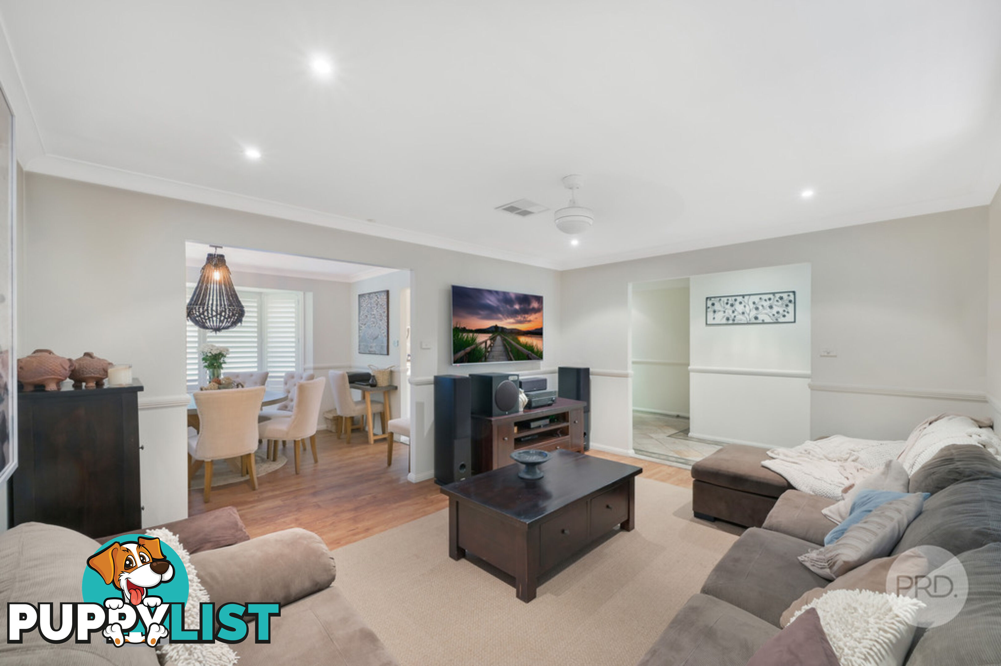 16 The Avenue GLENMORE PARK NSW 2745