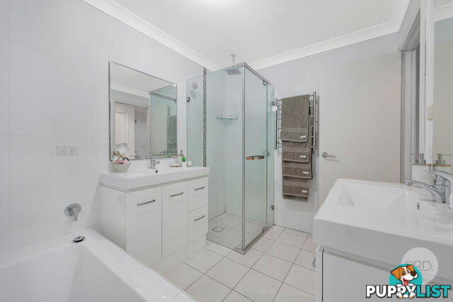 16 The Avenue GLENMORE PARK NSW 2745