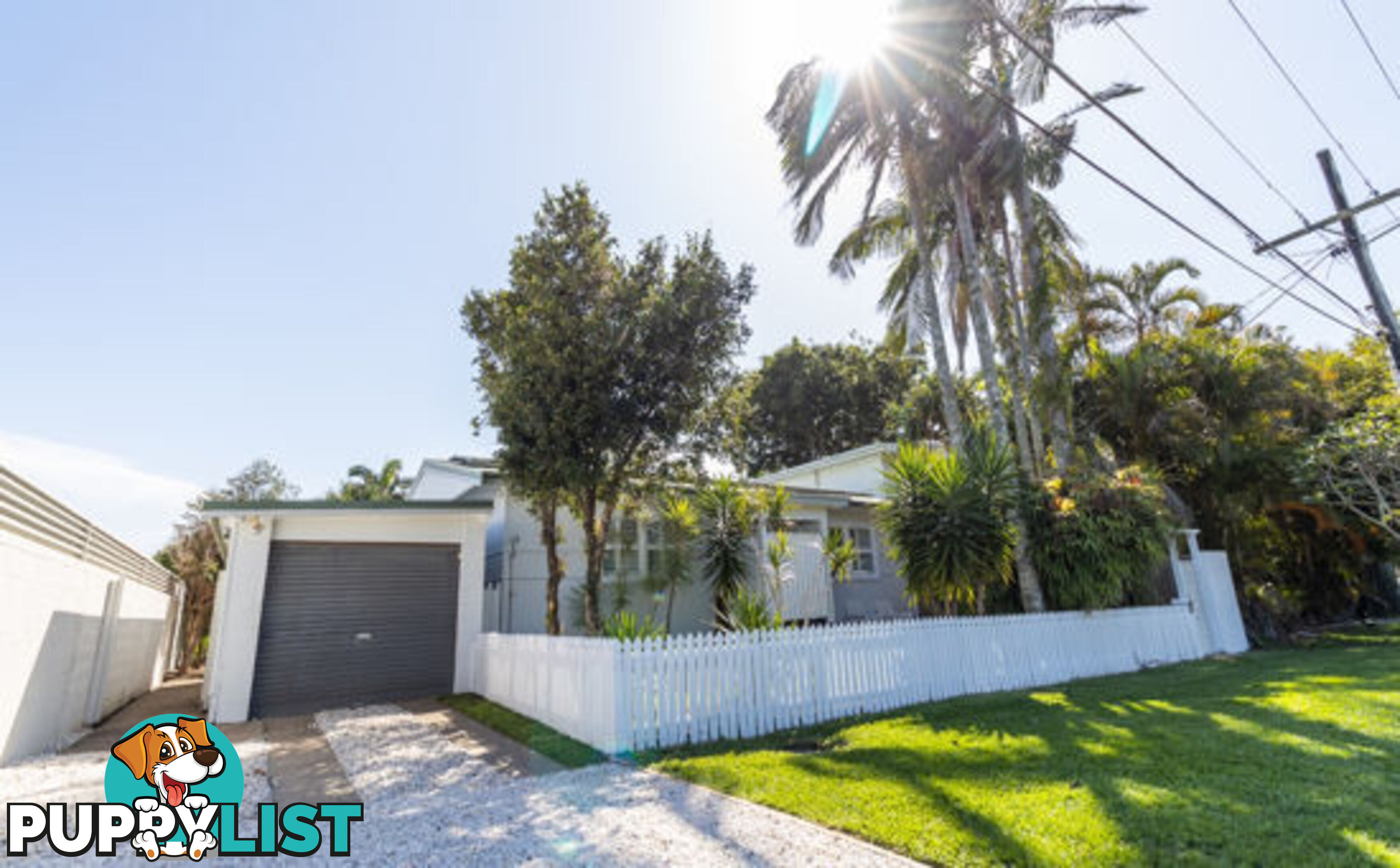 23 Station Street CURRUMBIN WATERS QLD 4223