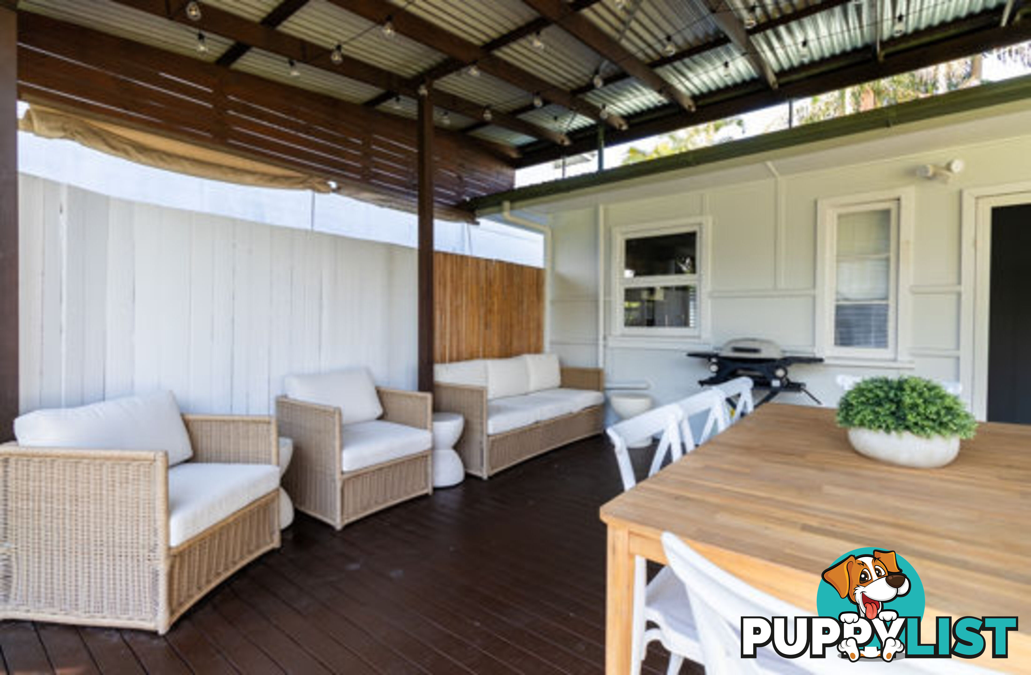 23 Station Street CURRUMBIN WATERS QLD 4223