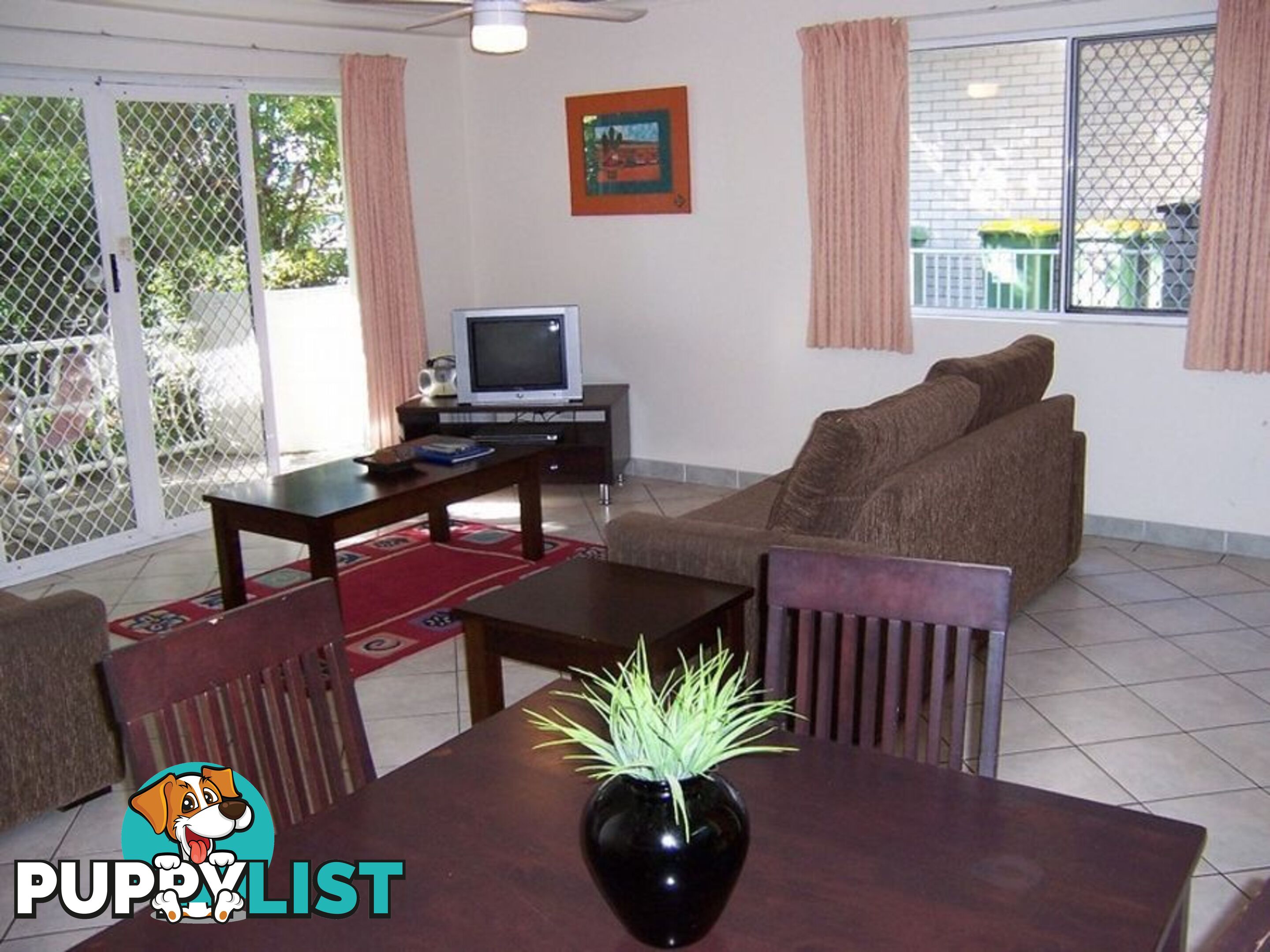 17 Genoa Street SURFERS PARADISE QLD 4217