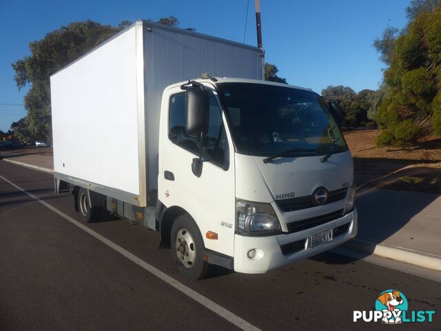 2015 Hino 300 616 Pantech Truck