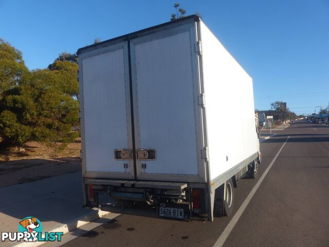 2015 Hino 300 616 Pantech Truck