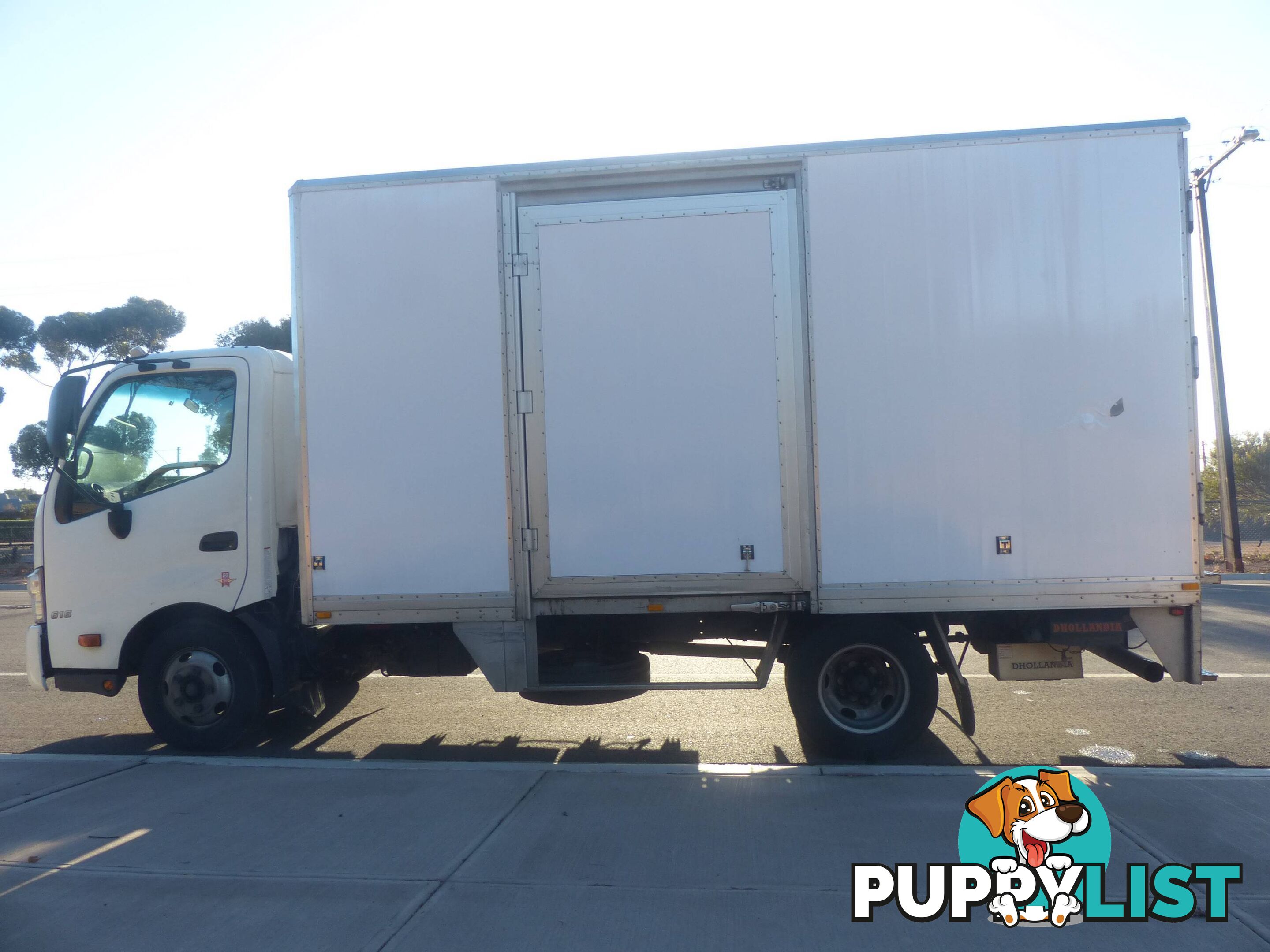 2015 Hino 300 616 Pantech Truck