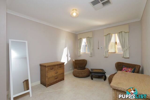 9 Hogg Avenue SALTER POINT WA 6152