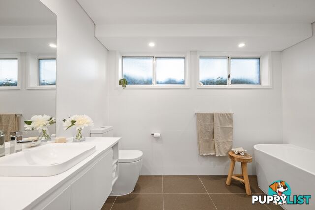 17 Bangalow Avenue MONA VALE NSW 2103