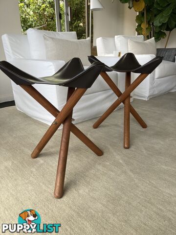 SADDLE STOOLS
