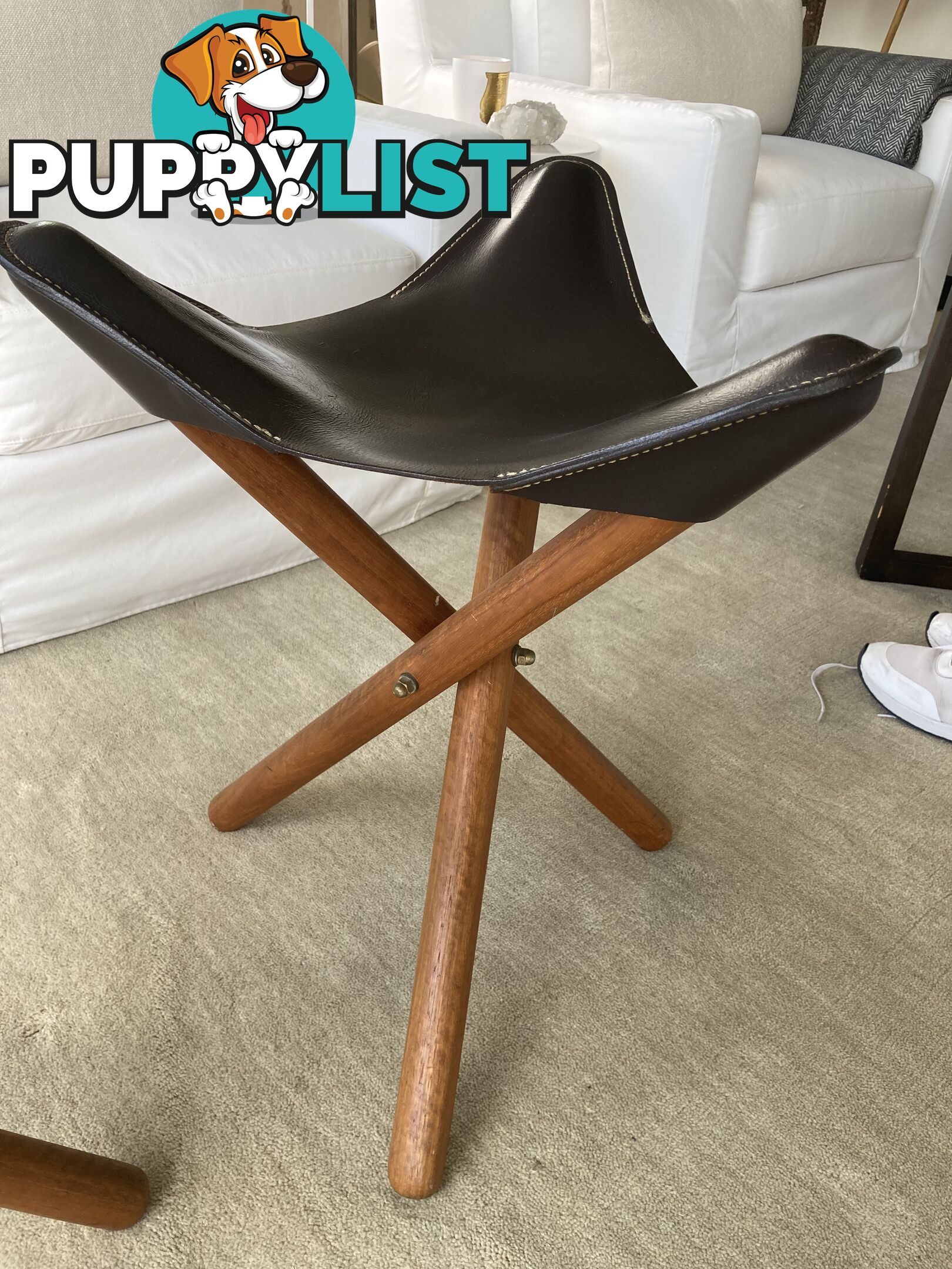 SADDLE STOOLS