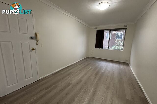 8/15 Allen Street HARRIS PARK NSW 2150