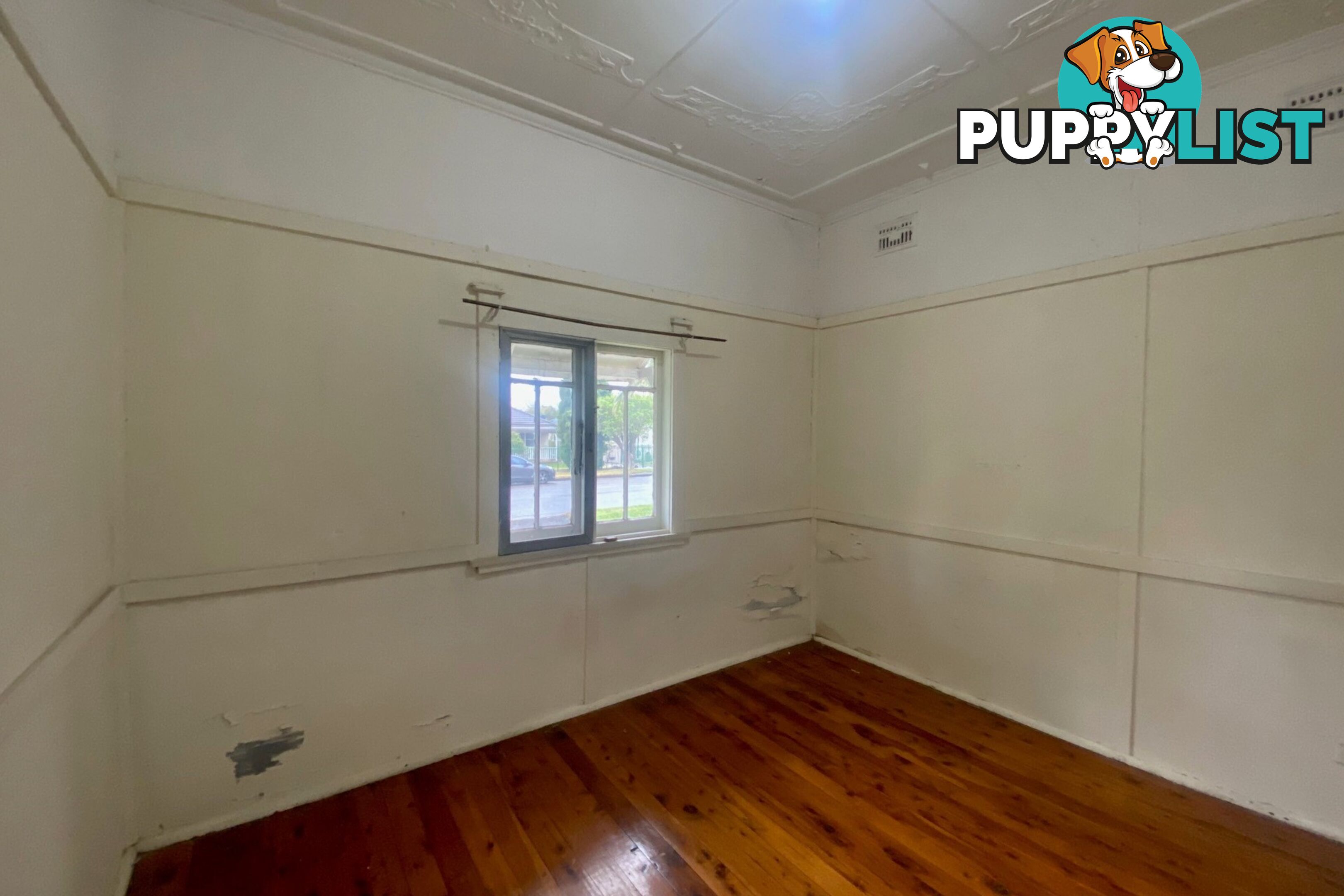 32 Patten Avenue MERRYLANDS NSW 2160