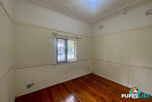 32 Patten Avenue MERRYLANDS NSW 2160