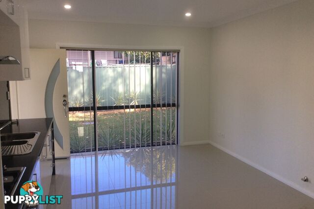 13A Hewlett Street GRANVILLE NSW 2142