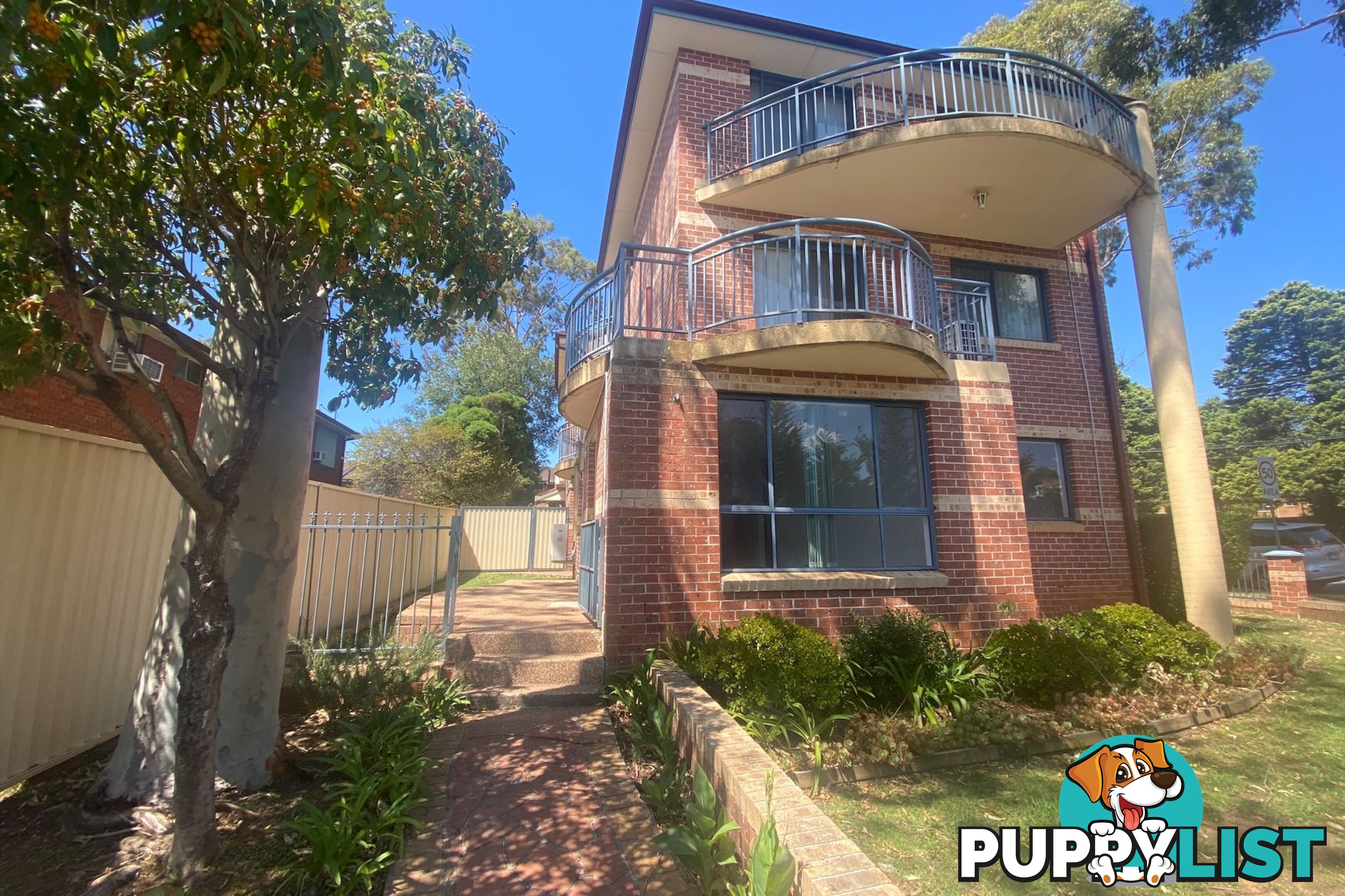 1/18 Sherwood Road MERRYLANDS NSW 2160