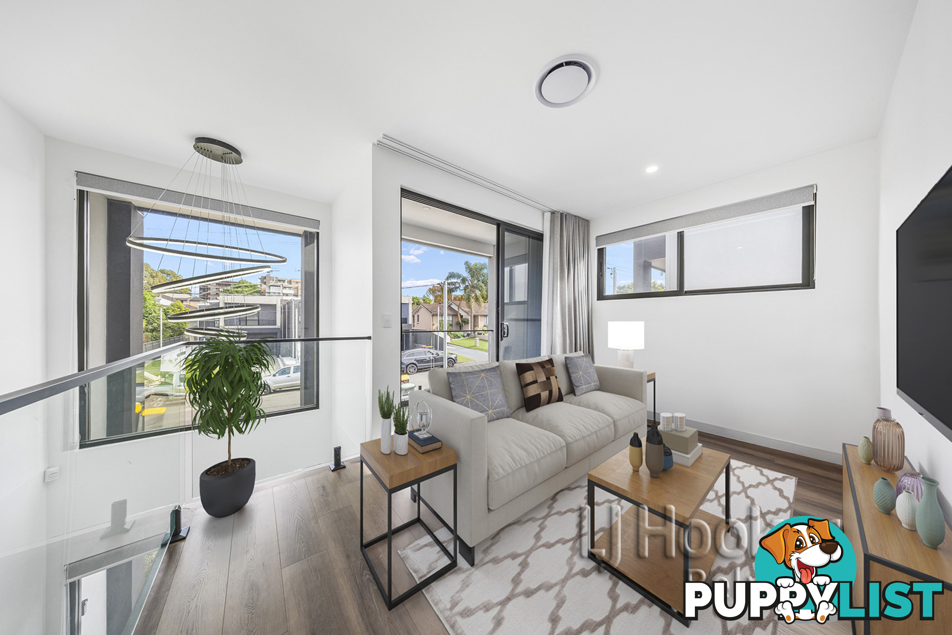 32 Ikara Crescent MOOREBANK NSW 2170
