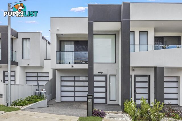 32 Ikara Crescent MOOREBANK NSW 2170
