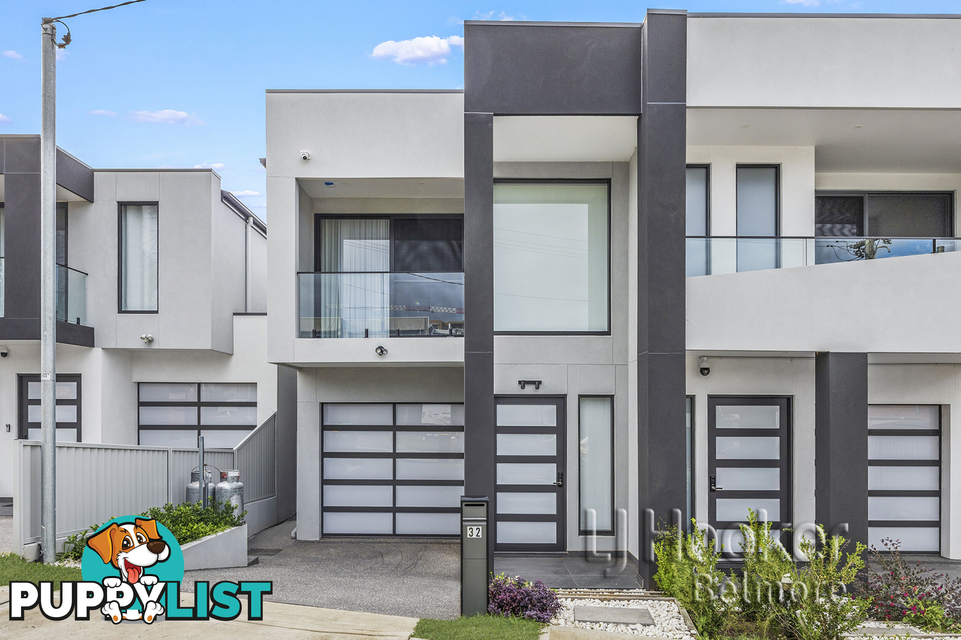 32 Ikara Crescent MOOREBANK NSW 2170