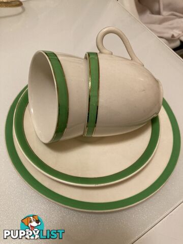 Queens green bread/butter plate, 2 small cups and saucer Wedgwood