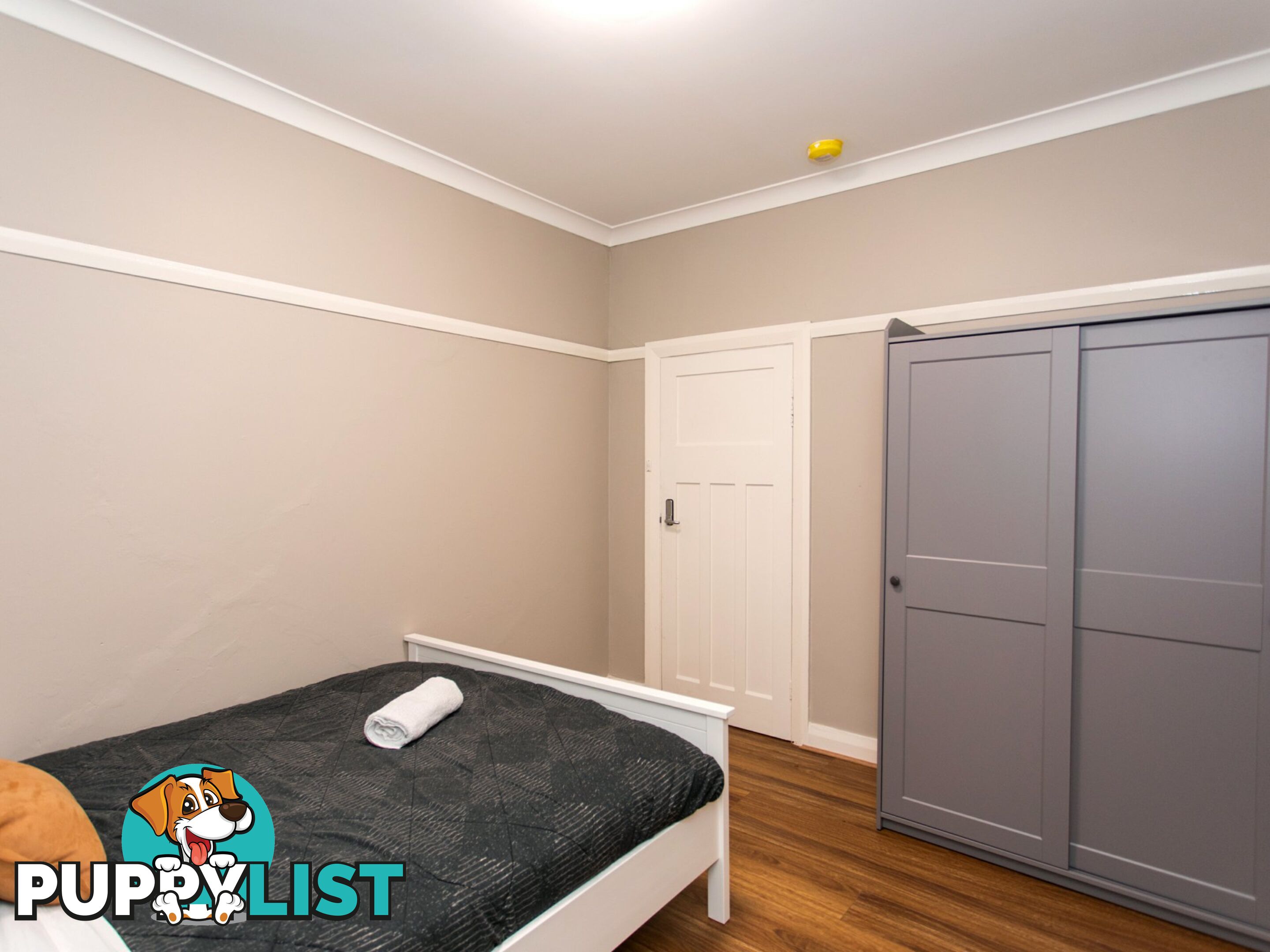 Room 2/12 Spring Street YOUNG NSW 2594