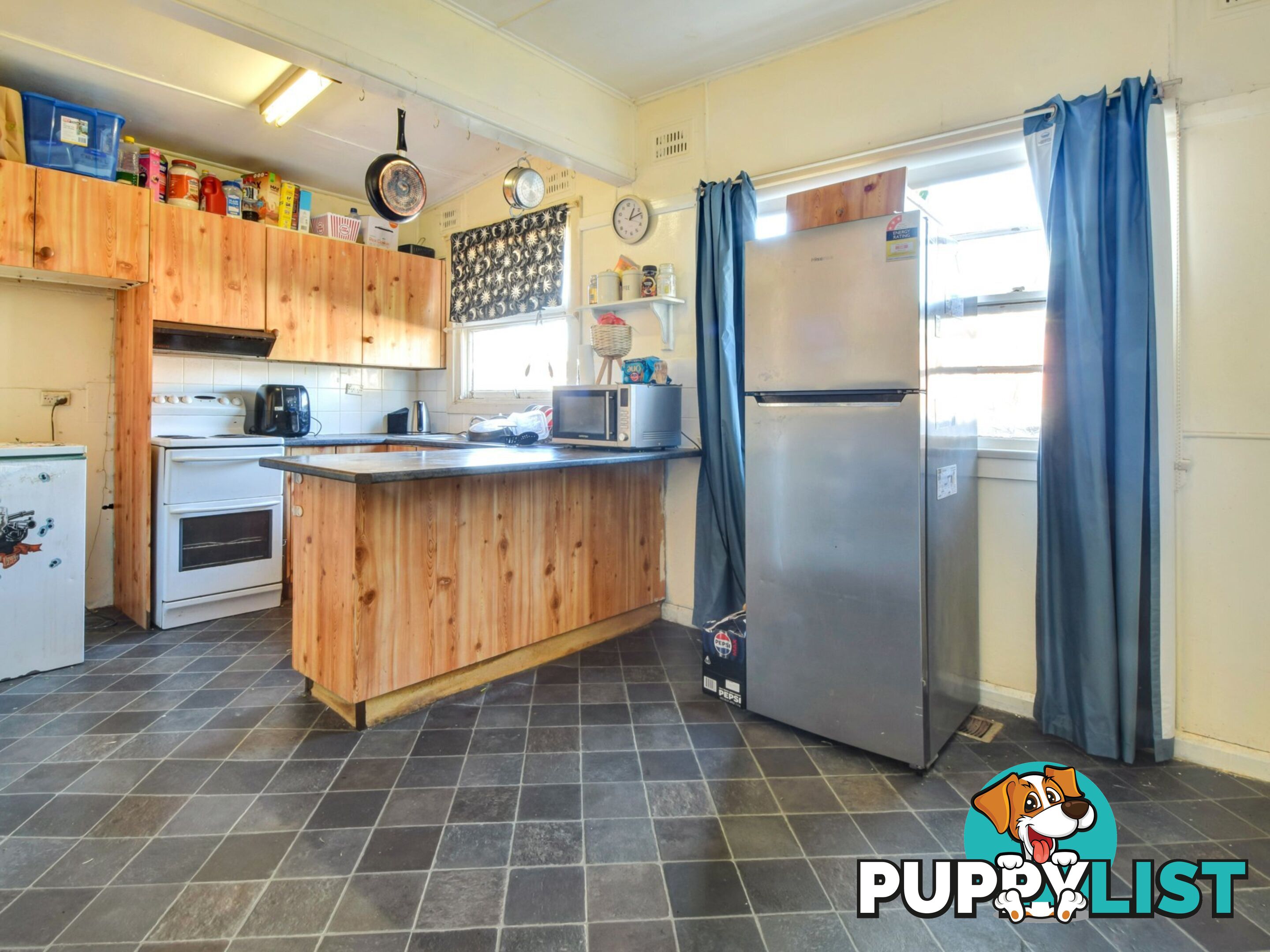 20 Binalong Street YOUNG NSW 2594