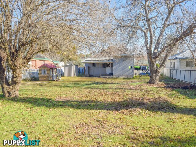 20 Binalong Street YOUNG NSW 2594
