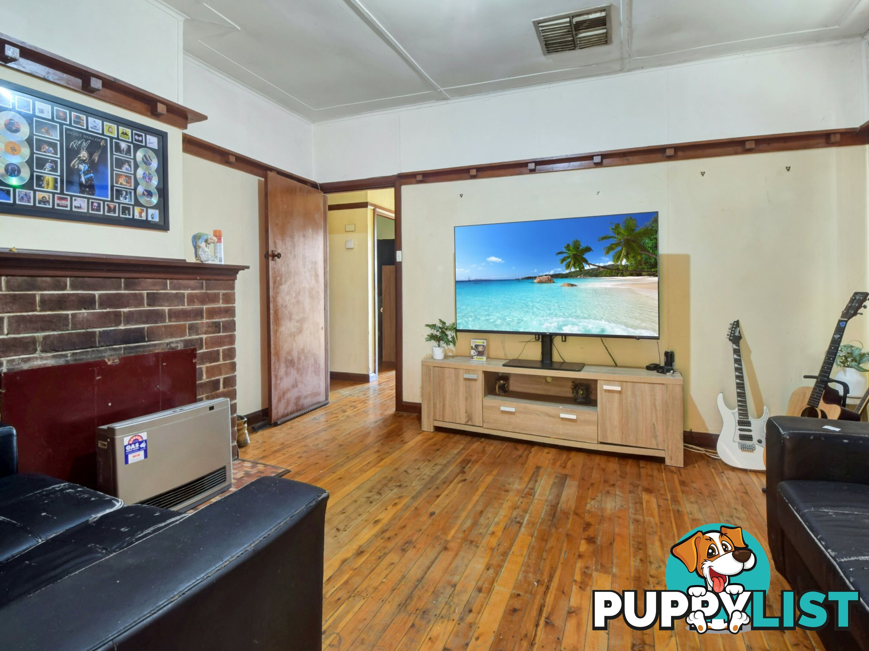 20 Binalong Street YOUNG NSW 2594