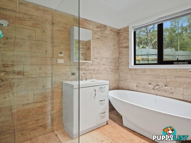 100 Hollands Road YOUNG NSW 2594