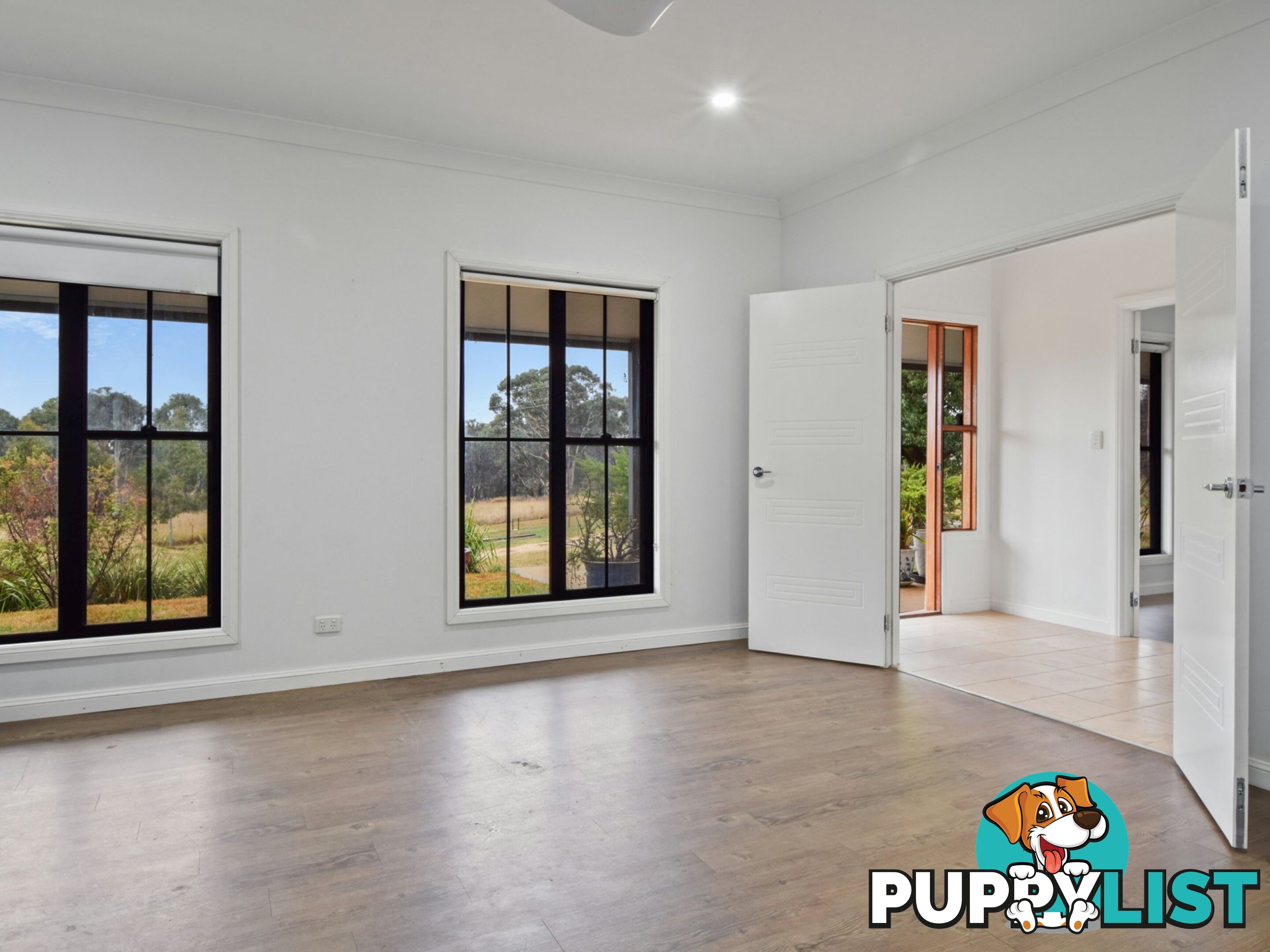 100 Hollands Road YOUNG NSW 2594