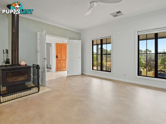 100 Hollands Road YOUNG NSW 2594