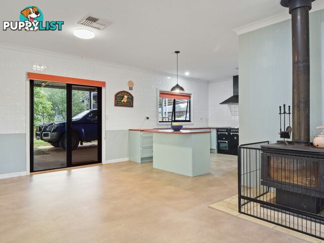 100 Hollands Road YOUNG NSW 2594