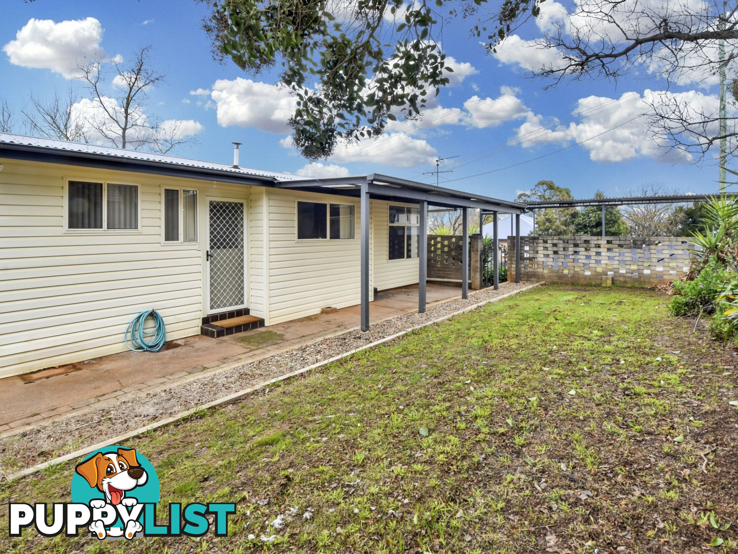 16 Florence Street YOUNG NSW 2594