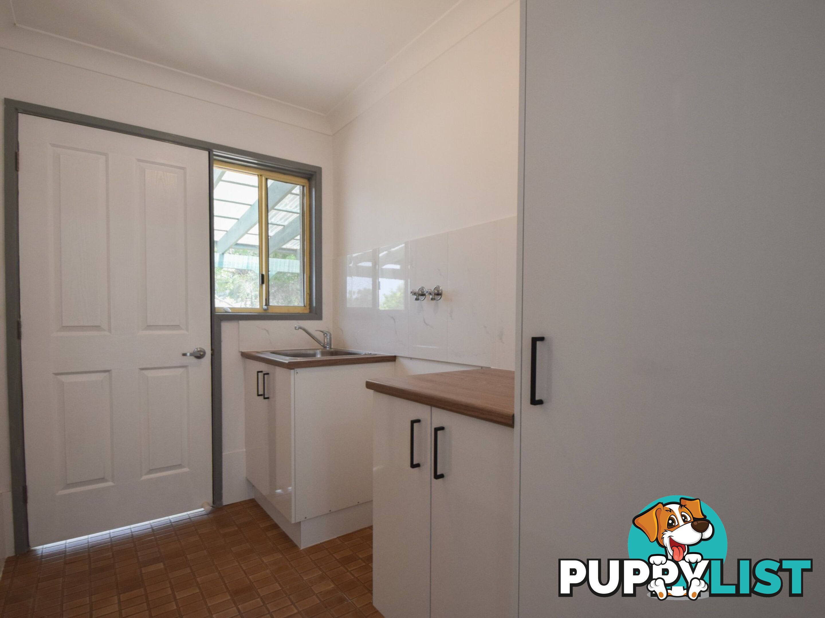 108 Blackett Avenue YOUNG NSW 2594