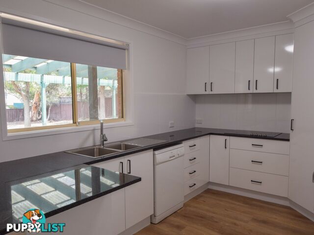 108 Blackett Avenue YOUNG NSW 2594