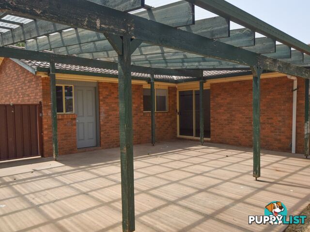 108 Blackett Avenue YOUNG NSW 2594