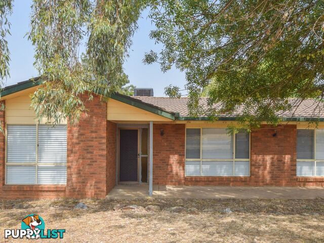 108 Blackett Avenue YOUNG NSW 2594