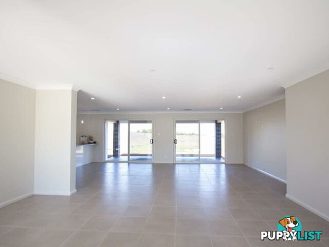 1-189 Henry Lawson Way YOUNG NSW 2594