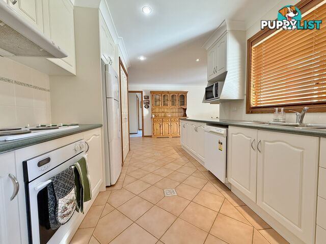 9 Mathew Street YOUNG NSW 2594