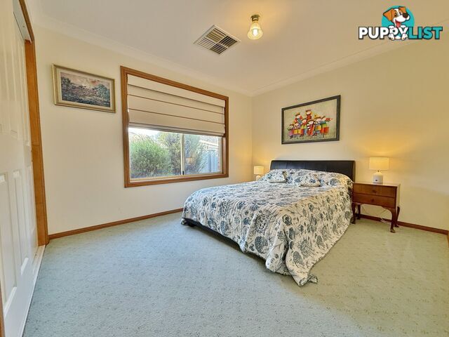 9 Mathew Street YOUNG NSW 2594