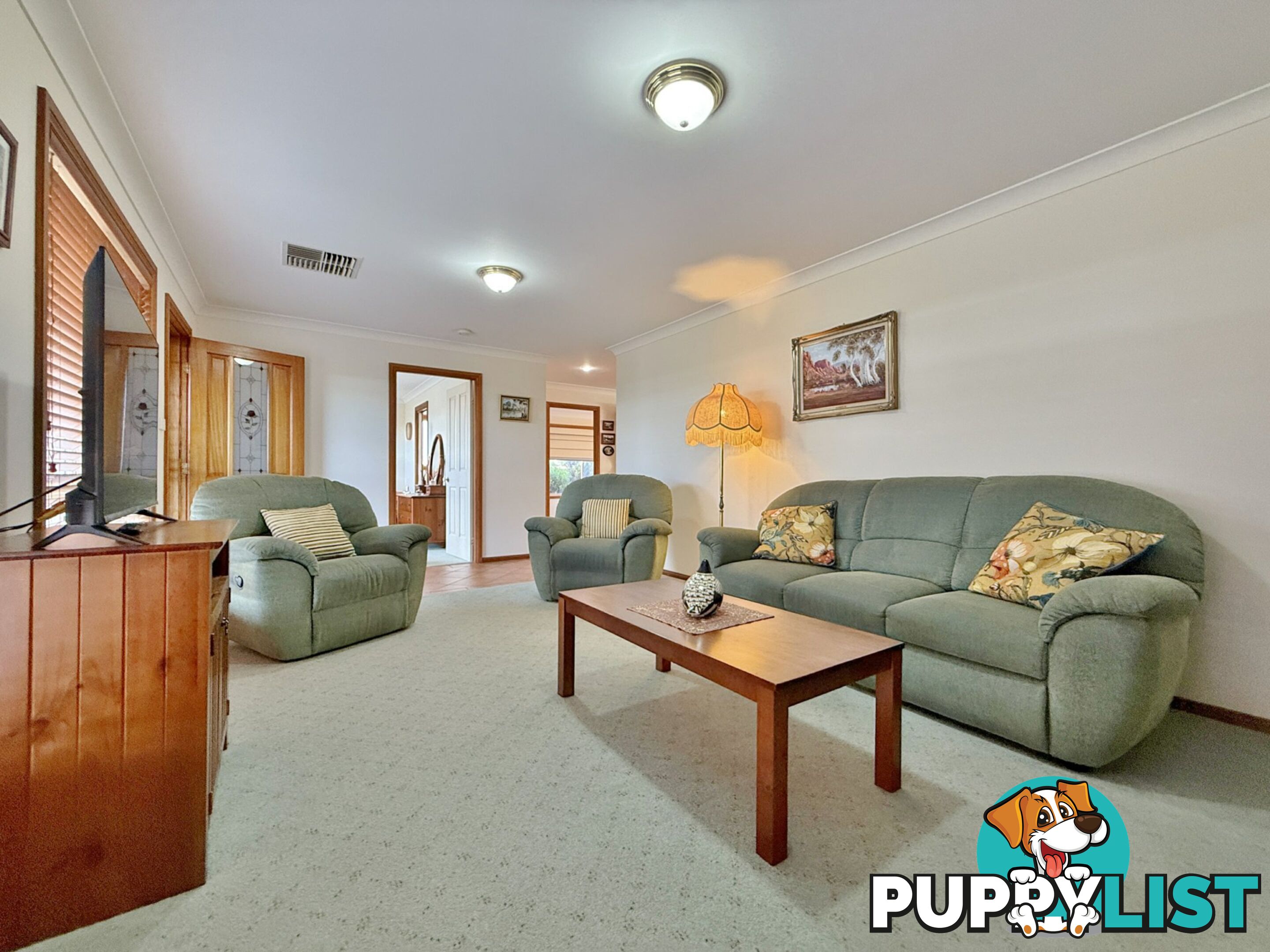 9 Mathew Street YOUNG NSW 2594