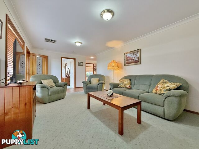 9 Mathew Street YOUNG NSW 2594