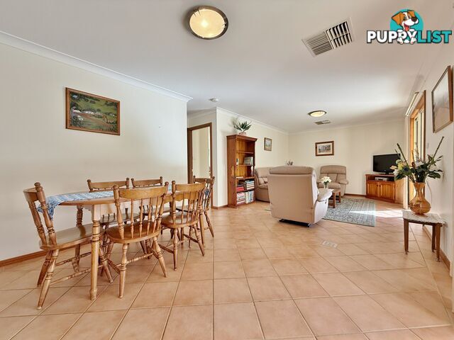 9 Mathew Street YOUNG NSW 2594