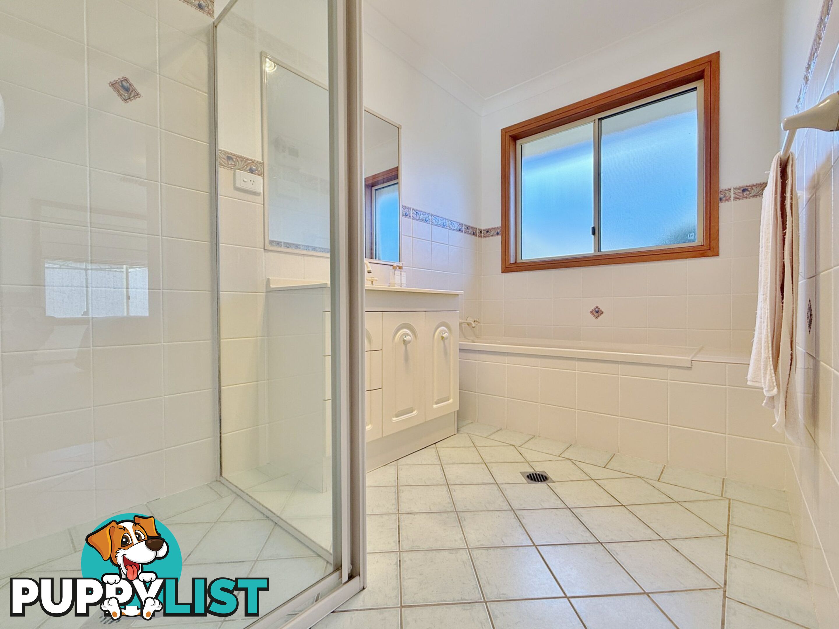 9 Mathew Street YOUNG NSW 2594