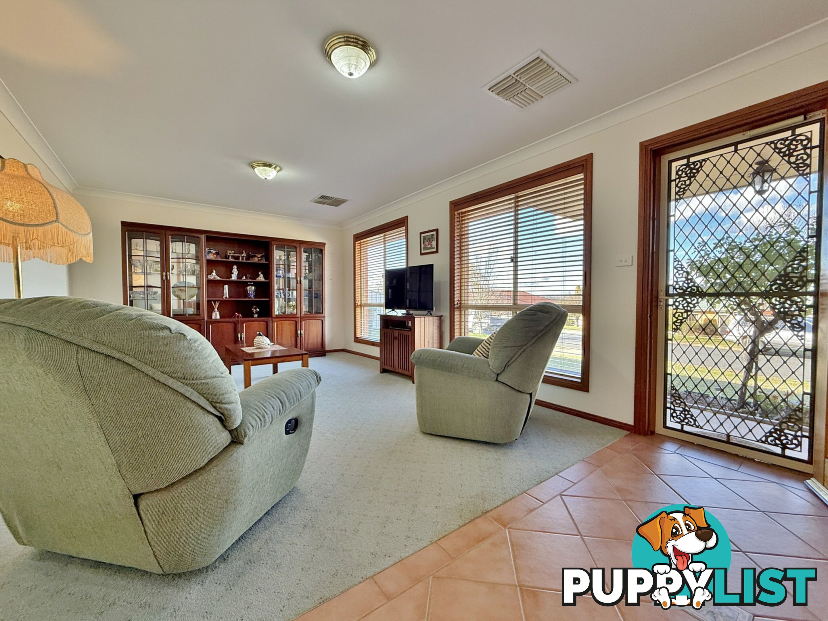 9 Mathew Street YOUNG NSW 2594