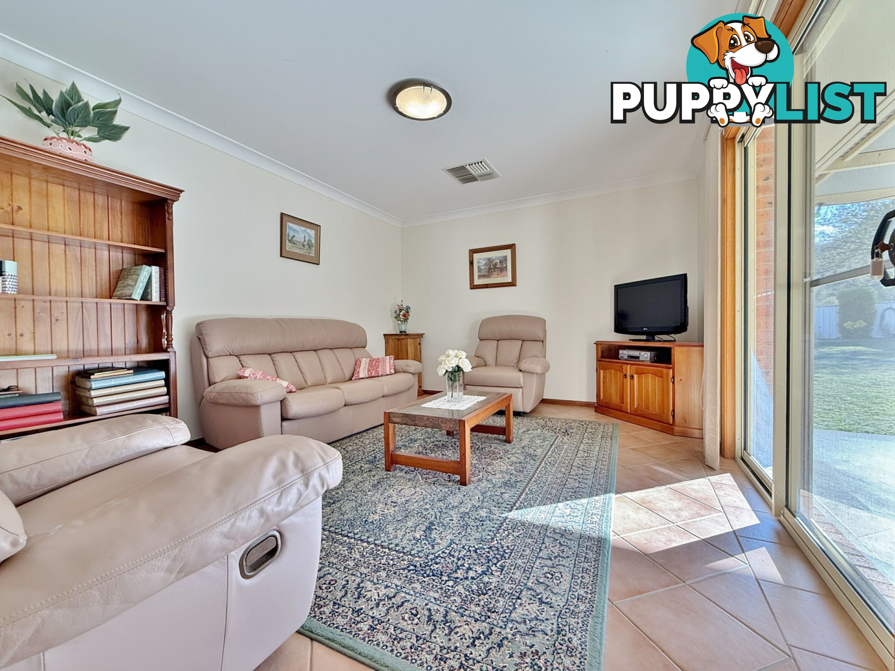 9 Mathew Street YOUNG NSW 2594