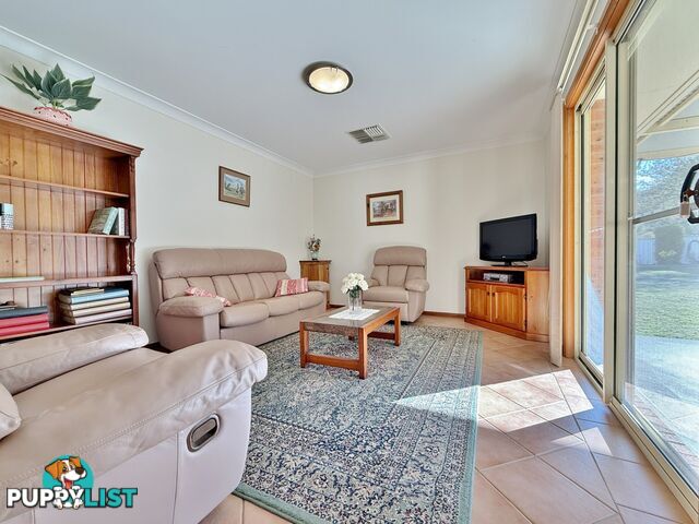 9 Mathew Street YOUNG NSW 2594