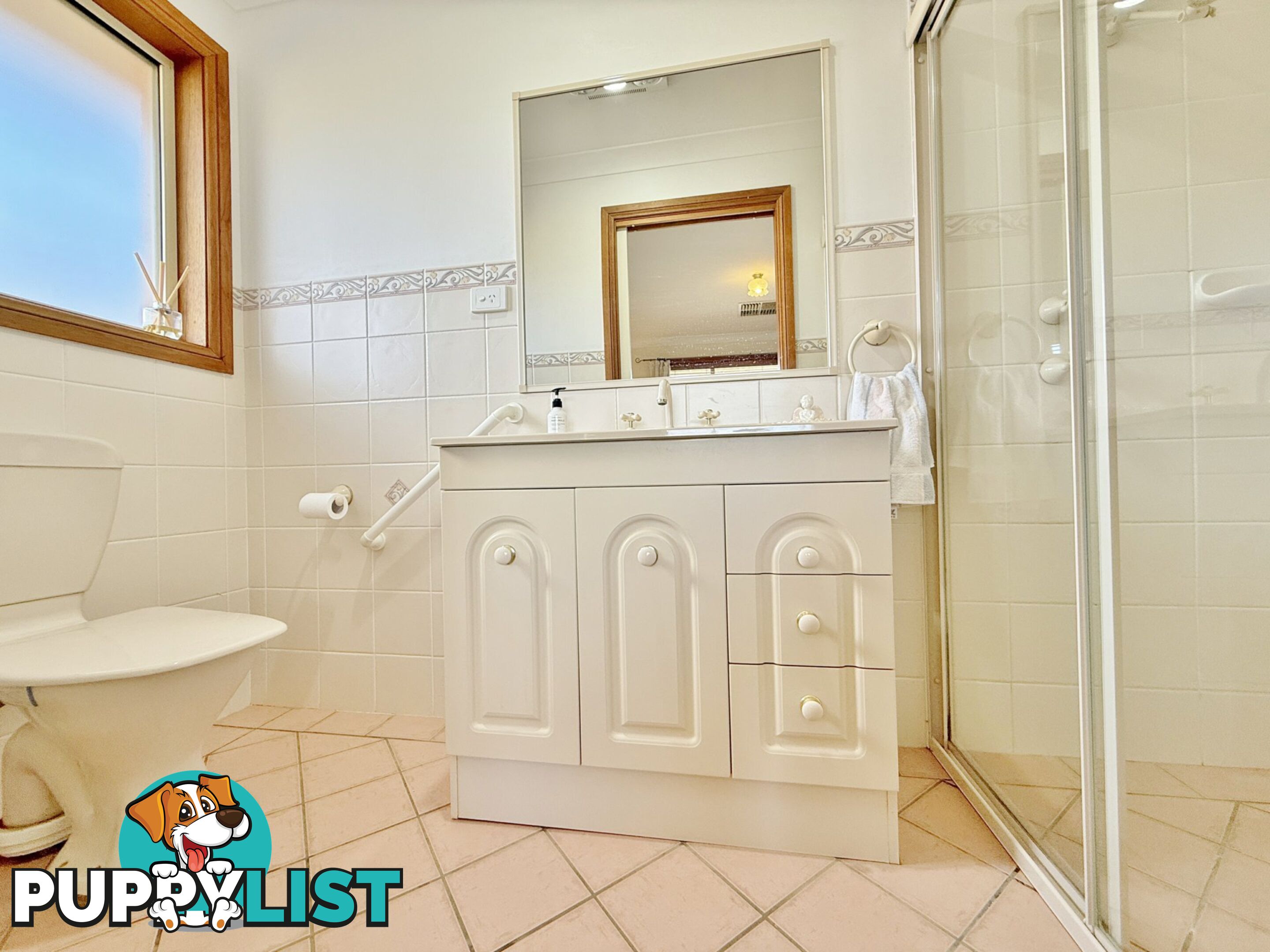 9 Mathew Street YOUNG NSW 2594