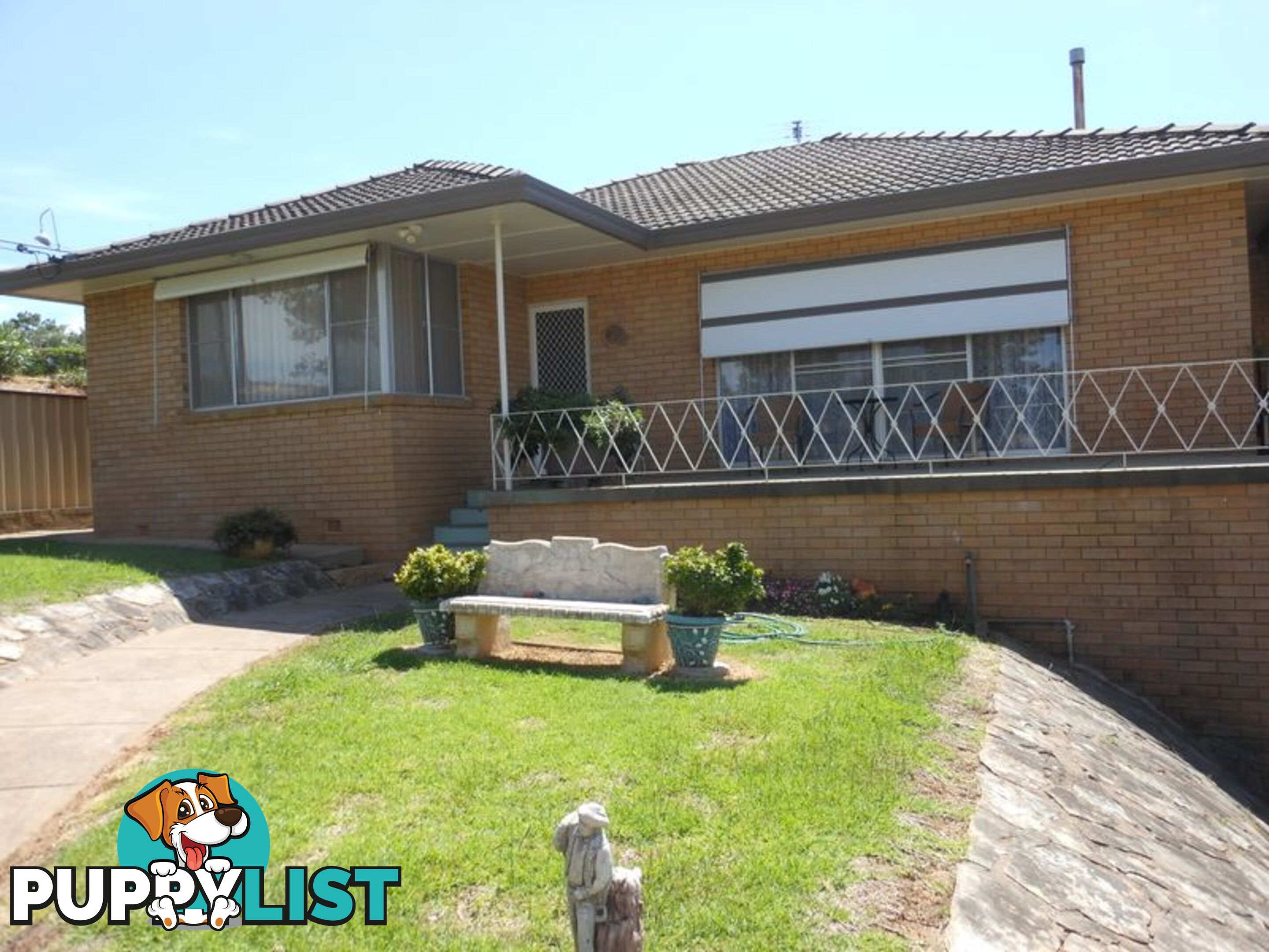 25 Fontenoy St YOUNG NSW 2594